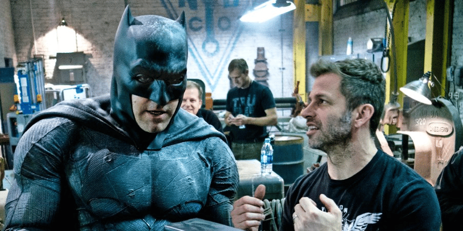 More Minor BATMAN v SUPERMAN Details Revealed; 'Batman' Has A Machine Gun?!