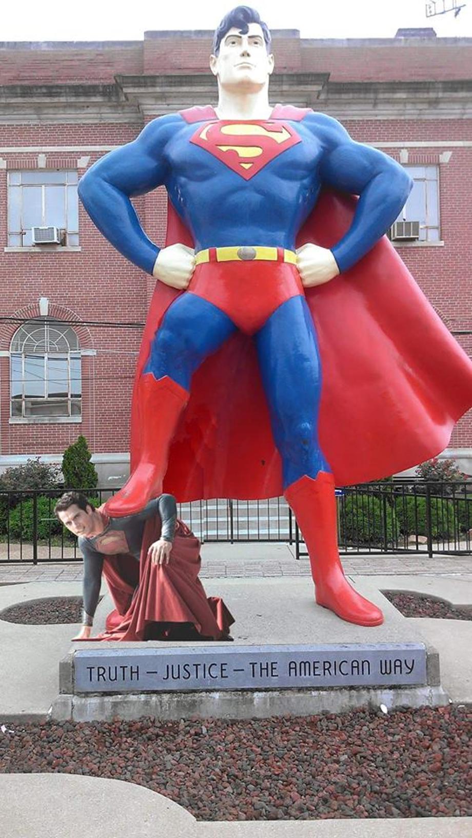 Superman's red trunks and yellow belt to return soon? Let's hope!