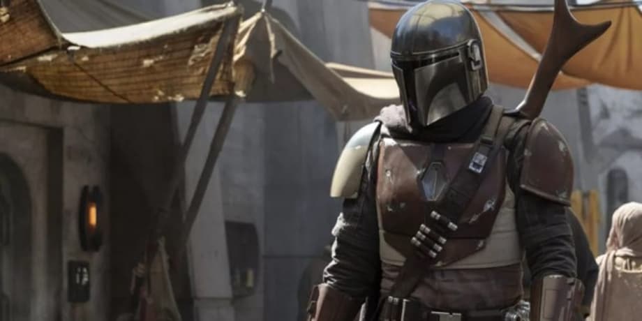 STAR WARS: THE MANDALORIAN Set Photos Reveal A Mysterious Alien Character