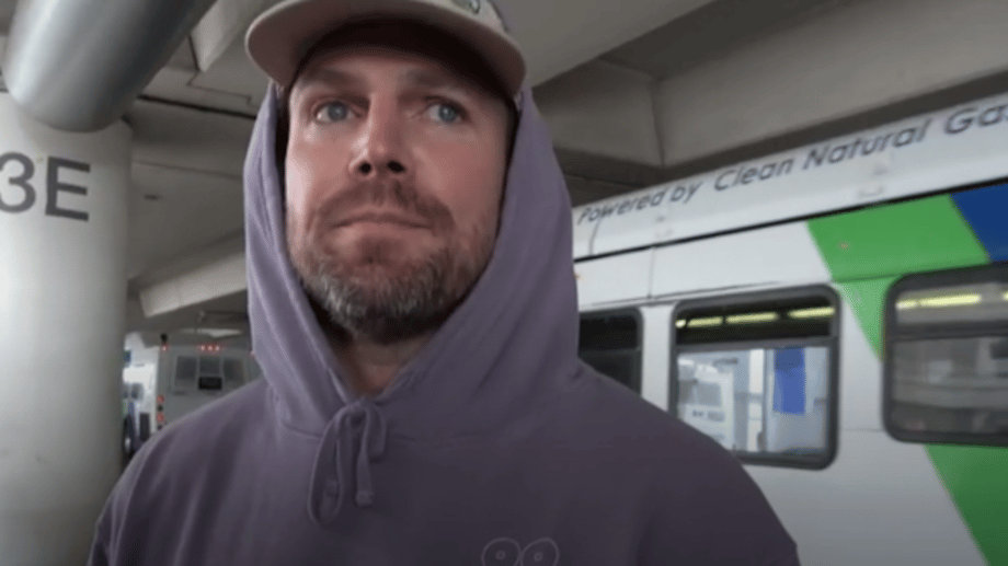 HEELS Star Stephen Amell Walks Back Earlier SAG-AFTRA Strike Comments