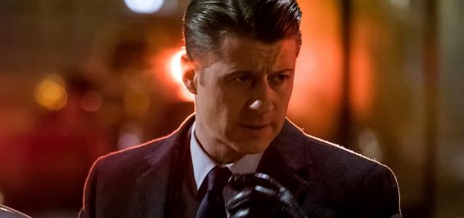 GOTHAM: Bruce Wayne Faces The Joker In The New Promo For Season 4, Episode 20: &quot;That Old Corpse&quot;