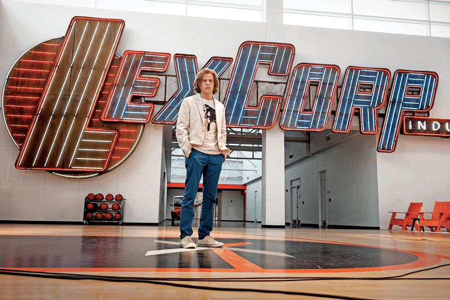 Jesse Eisenberg Talks About Struggling With One Particular BATMAN V SUPERMAN Scene