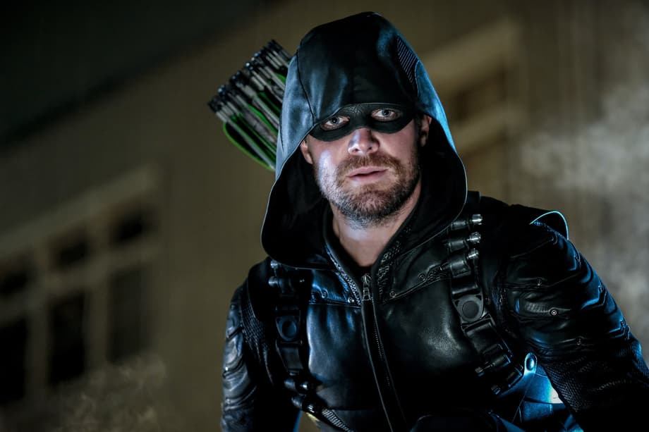 ARROW: Oliver Reunites With His Team In New Photos From Season 6, Episode 22: &quot;The Ties That Bind&quot;