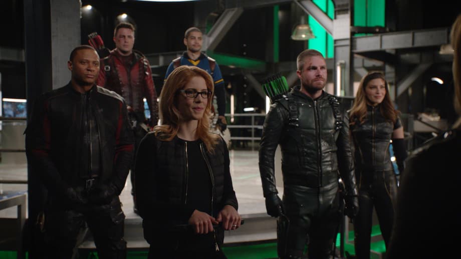 ARROW: The Whole Team Assembles In New Photos From The Season 7 Finale: &quot;You Have Saved This City&quot;