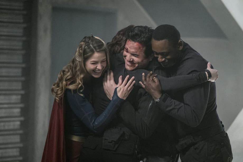 It's A Big Family Reunion In These New Promotional Stills From SUPERGIRL Season 2 Episode 14: &quot;Homecoming&quot;