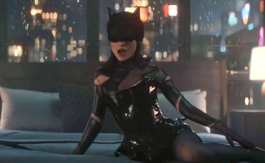 Ariana Grande Becomes CATWOMAN In New Music Video For &quot;The Boy Is Mine;&quot; Halle Berry Responds