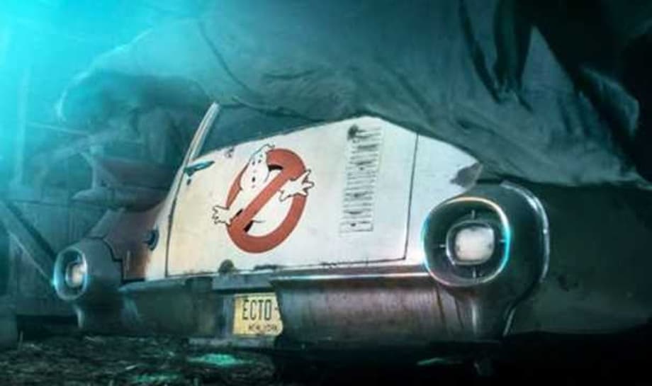 GHOSTBUSTERS 2020 Director Jason Reitman Shares First Official BTS Image Of The Main Cast