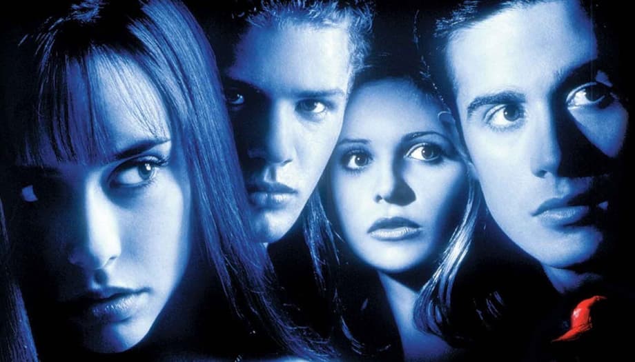 Sarah Michelle Gellar Shares I KNOW WHAT YOU DID LAST SUMMER Set Photo - Is She Teasing Sequel Return?