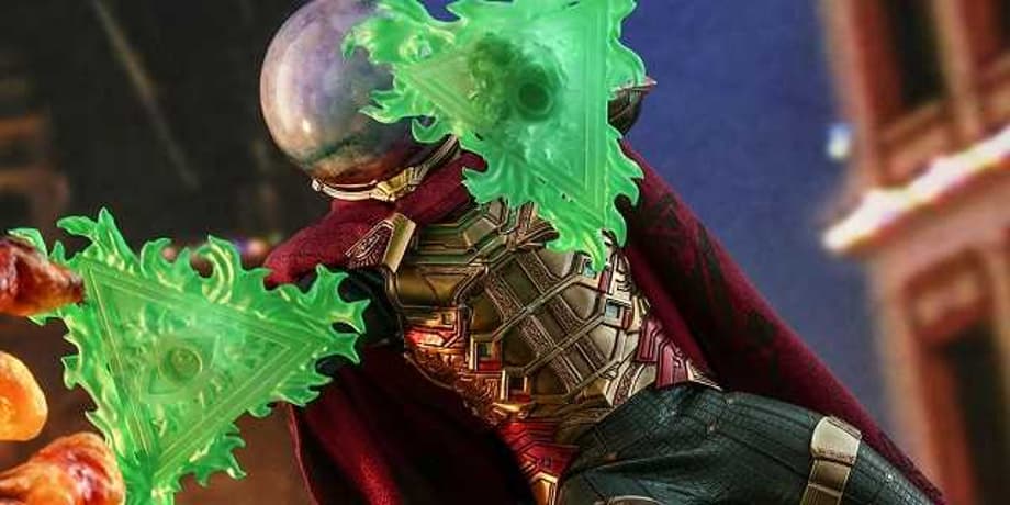 SPIDER-MAN: FAR FROM HOME Hot Toys Action Figure Reveals A Detailed Look At Mysterio's Costume