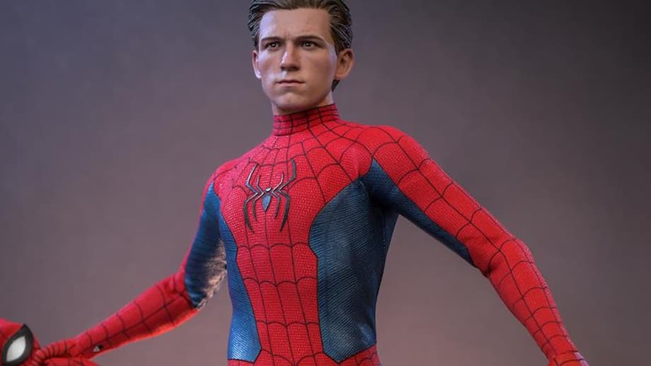 SPIDER-MAN: NO WAY HOME - Peter Parker's Spectacular Final Costume Showcased By New Hot Toys Action Figure