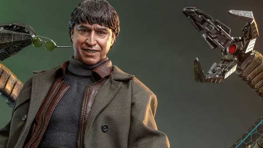 SPIDER-MAN: NO WAY HOME Doctor Octopus Hot Toys Figure Offers Closer Look At The Villain's Two Sets Of Arms