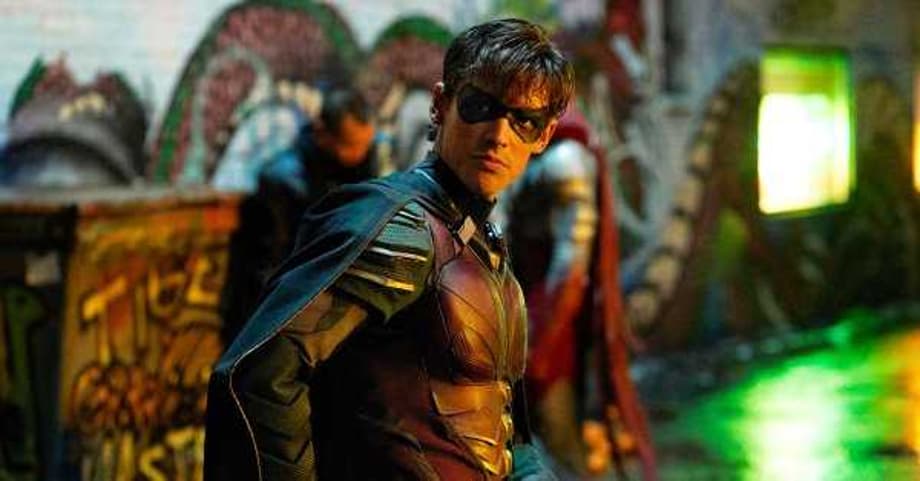 TITANS Actor Brenton Thwaites On Robin's Infamous &quot;F*ck Batman&quot; Line; Two New Stills Released