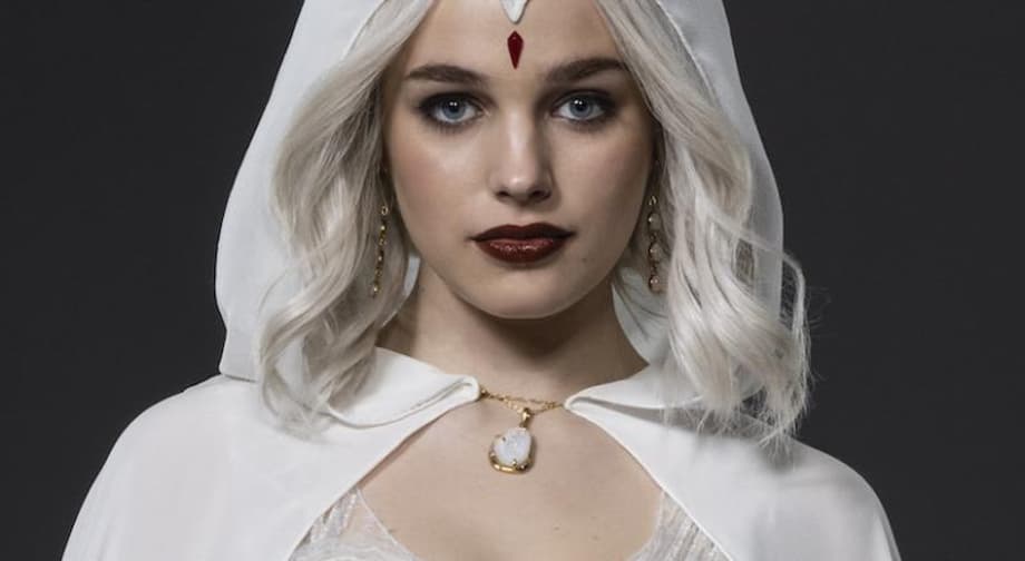 TITANS Season 4 Images Reveal First Full Look At Teagan Croft As White Raven