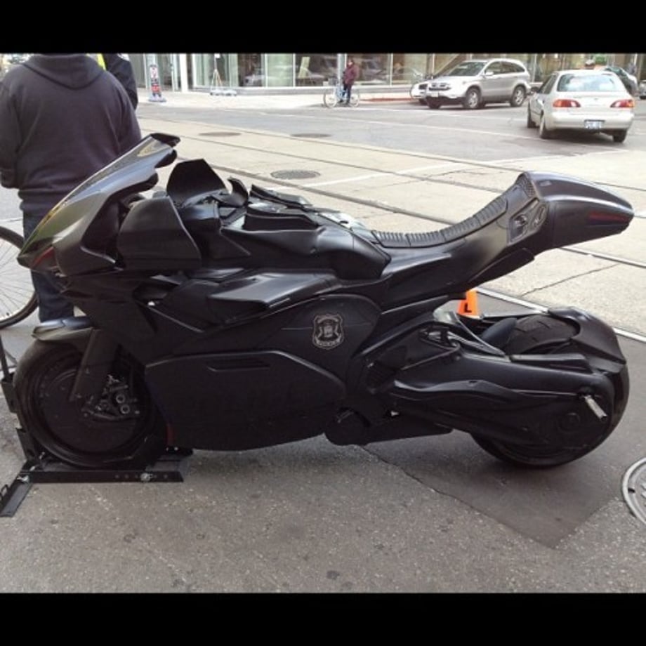 Considering my short stature I know my arms won’t reach, but that won’t stop me from drooling over this bike. #robocop #toronto #hollywood #motorcycle #black by my_flair_lady http://instagr.am/p/Q7anTpFBeU/