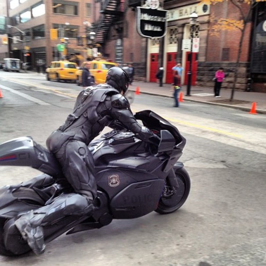 [frick]ing sooooooo sick!!!!!! #robocop2013 #robocop #robocop2012 !!!!!!! by jedi_sushi_eater http://instagr.am/p/Q77cNFItVI/