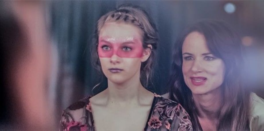 jem-and-the-holograms-image-aubrey-peeples-juliette-lewis