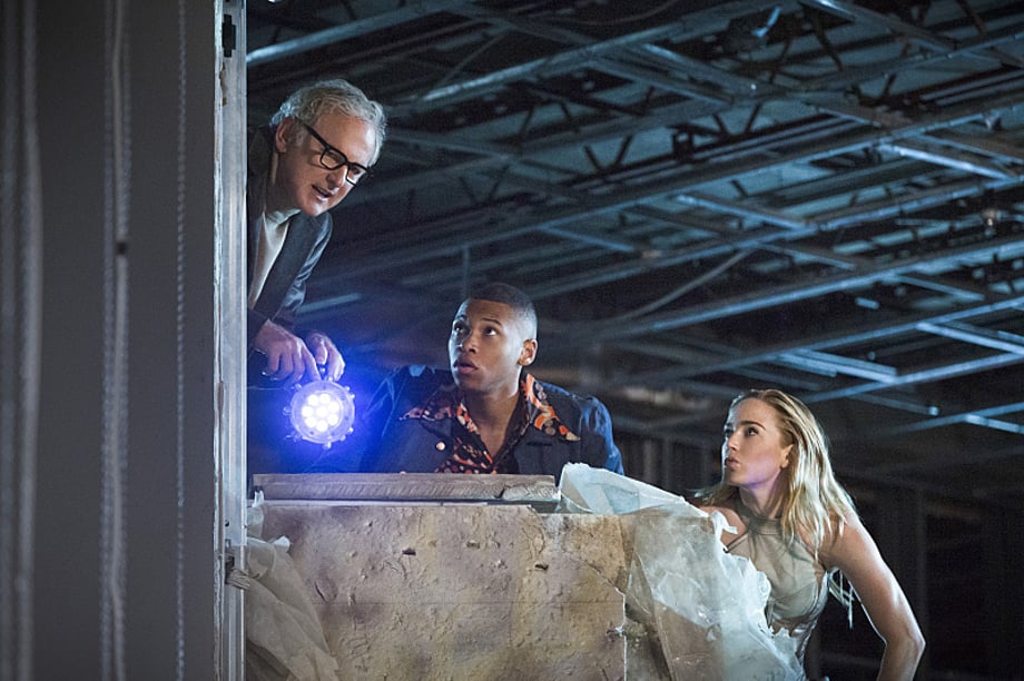 DC's Legends of Tomorrow -- "Pilot, Part 2" -- Image LGN102a_0248b -- Pictured (L-R): Victor Garber as Professor Martin Stein, Franz Drameh as Jefferson "Jax" Jackson and Caity Lotz as Sara Lance/White Canary -- Photo: Jeff Weddell/The CW -- ÃÂ© 2015 The CW Network, LLC. All Rights Reserved.