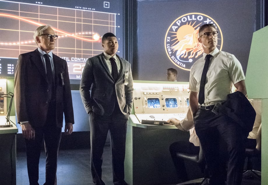 DC'S LEGENDS OF TOMORROW