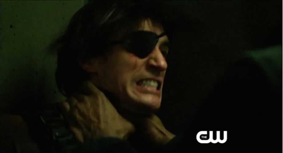 Diggle choking Deadshot