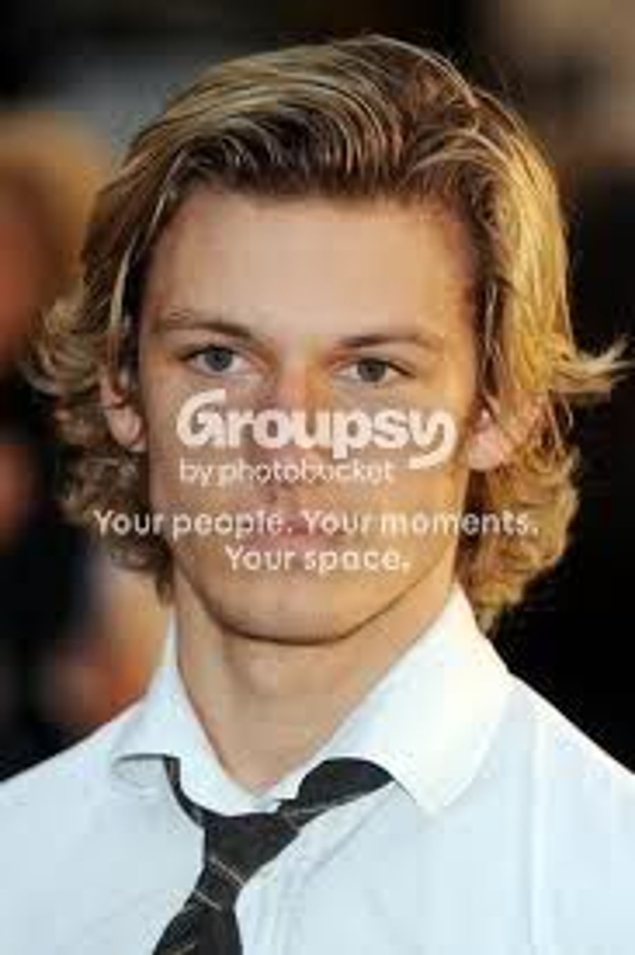 Alex Pettyfer