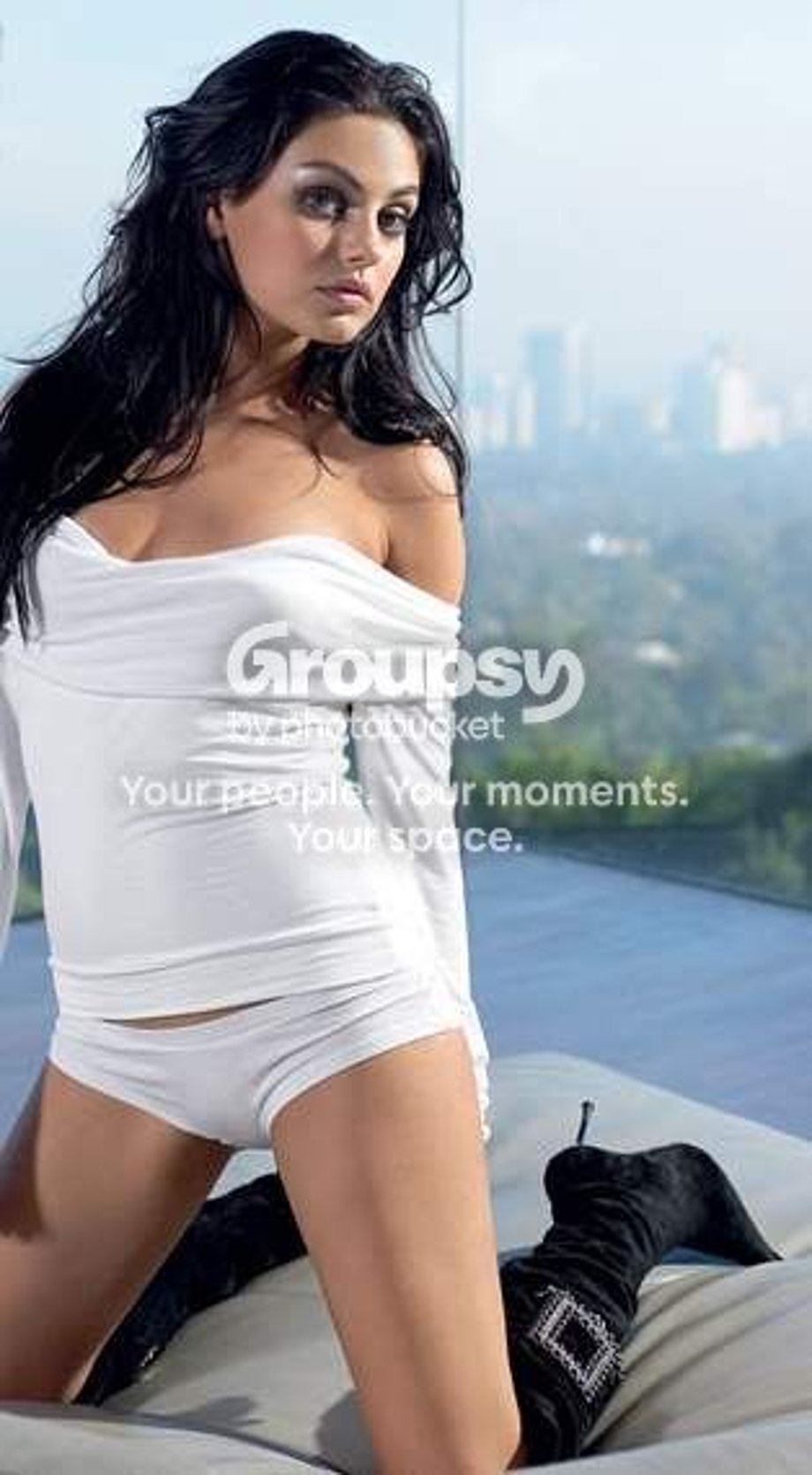 Kunis Pictures, Images and Photos