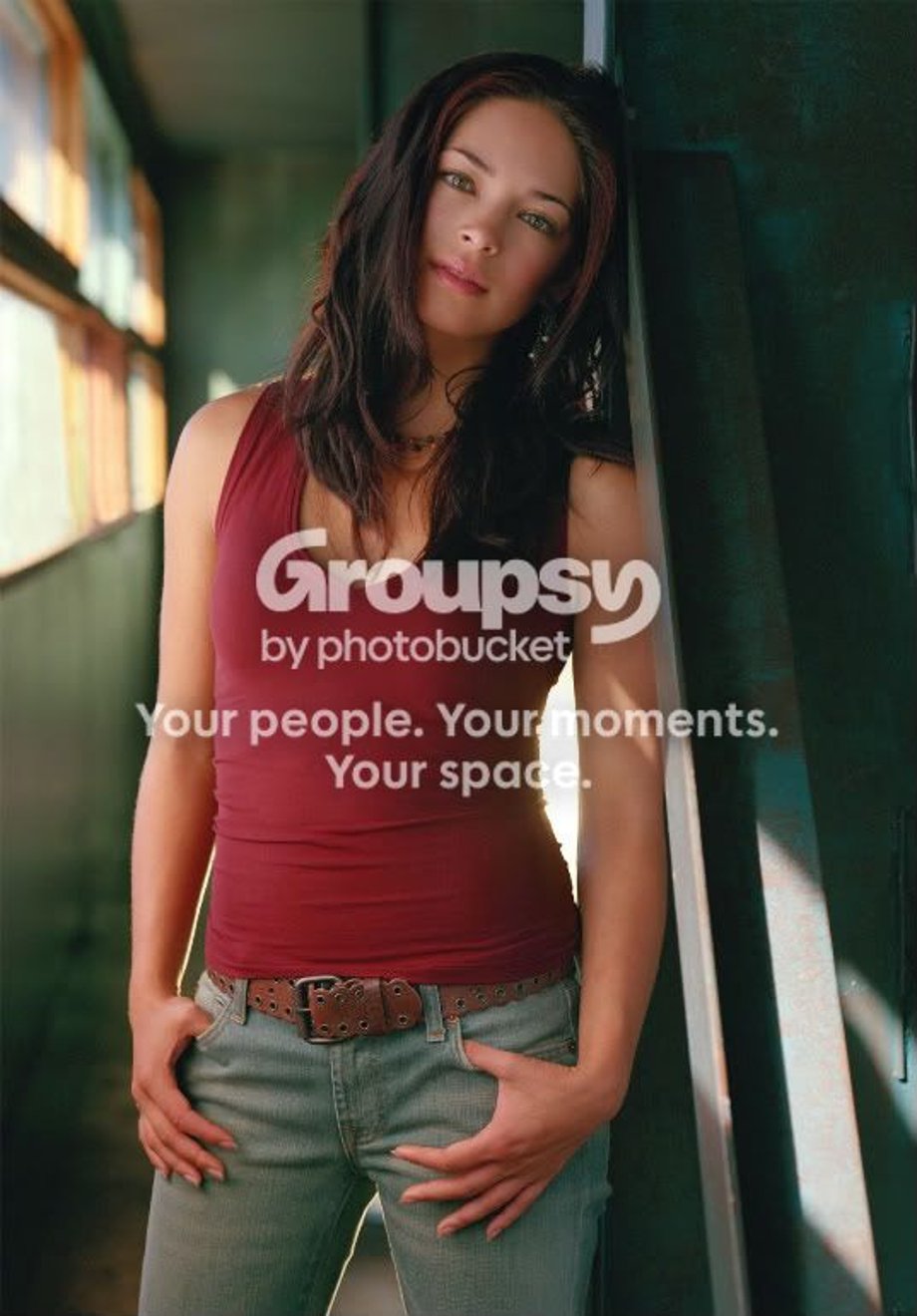 Kristin Kreuk Pictures, Images and Photos