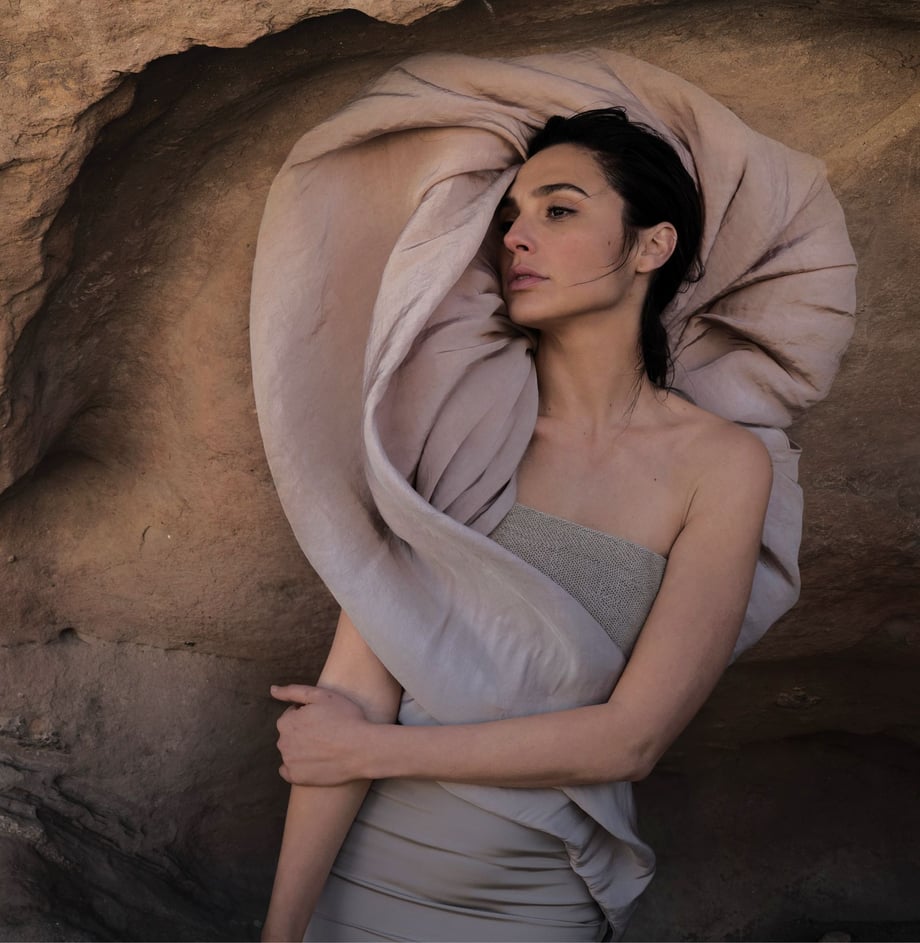 Desert Rose nbspnbsp Yeah Im pretty ambitious she says. Im not elbowy . . . if you say that here. Schiaparelli Haute...