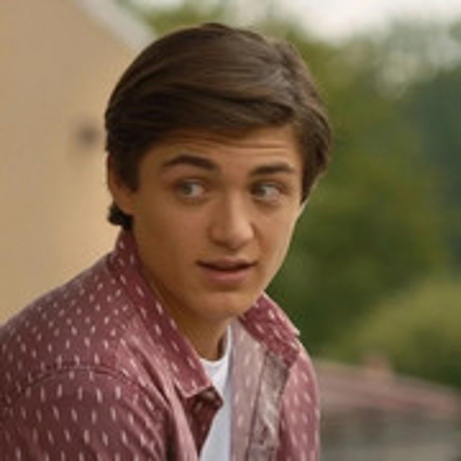 asher-angel-talks-shazam-fury-of-the-gods-struggles-dcu-v0-ys-ZJn-F4ra6-XJb14l-GZIsw-DT8c-T1-Sn5he38