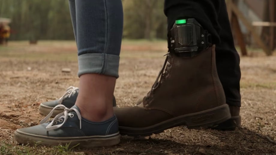 Hawkeye-s-ankle-monitor-Avengers-Endgame-Banner