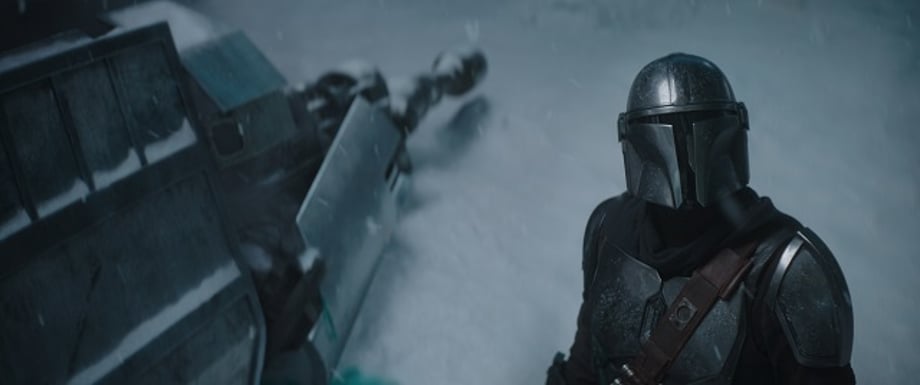 The-Mandalorian-Pedro-Pascal-in-Lucasfilm-s-THE-MANDALORIAN-season-two-exclusively-on-Disney-2020-Lu