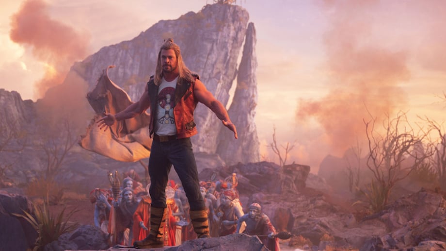 wallpapersden-com-chris-hemsworth-thor-love-and-thunder-hd-look-1280x720