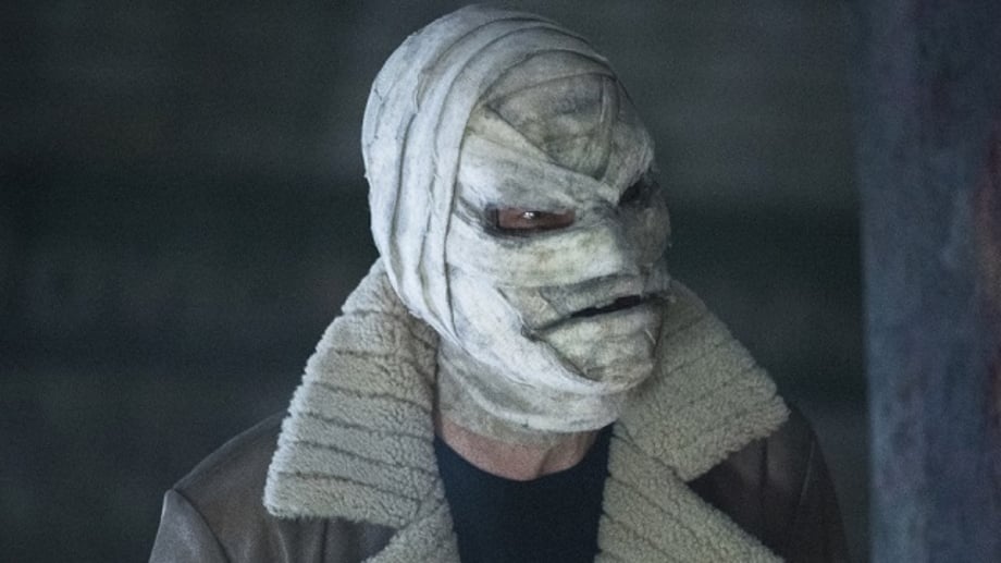 BATWOMAN Season 1 Finale Stills And Description For "O, Mouse!" Released