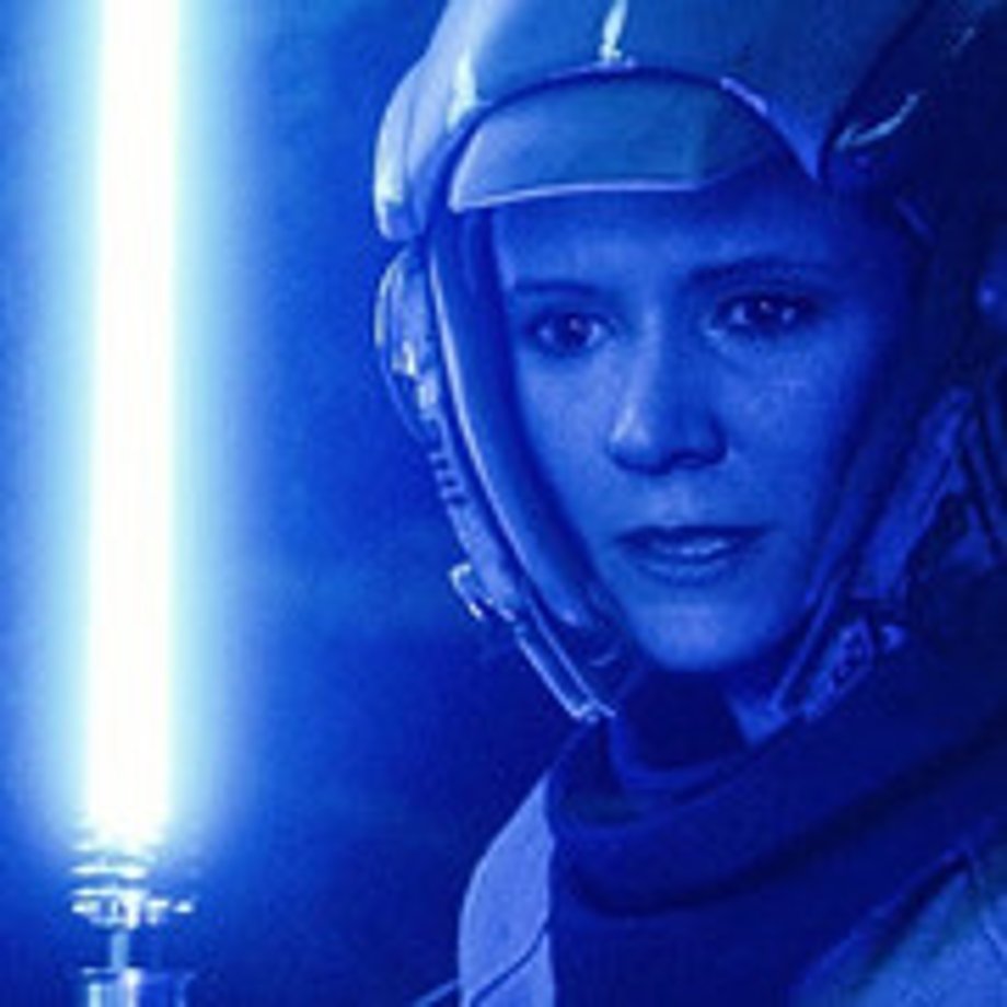 STAR WARS: THE RISE OF SKYWALKER Prop Designer Shares A Closer Look At Leia's Lightsaber