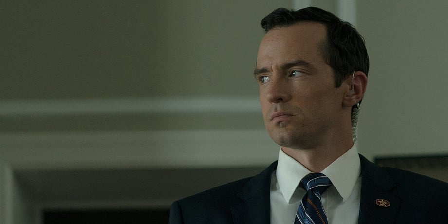 HOUSE OF CARDS Star To Play 'Mr. Freeze' In GOTHAM Season 2