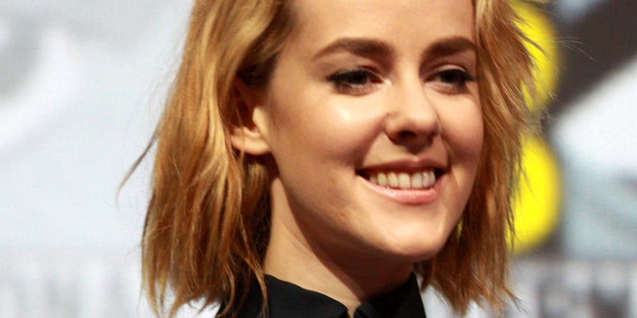 RUMOR: Jena Malone's BATMAN v SUPERMAN: DAWN OF JUSTICE Role Finally Revealed