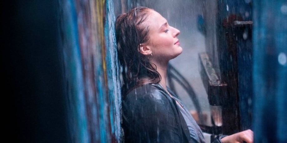 DARK PHOENIX Star Sophie Turner Reveals Why She Doesn't Think The X-Men Will Work In The MCU