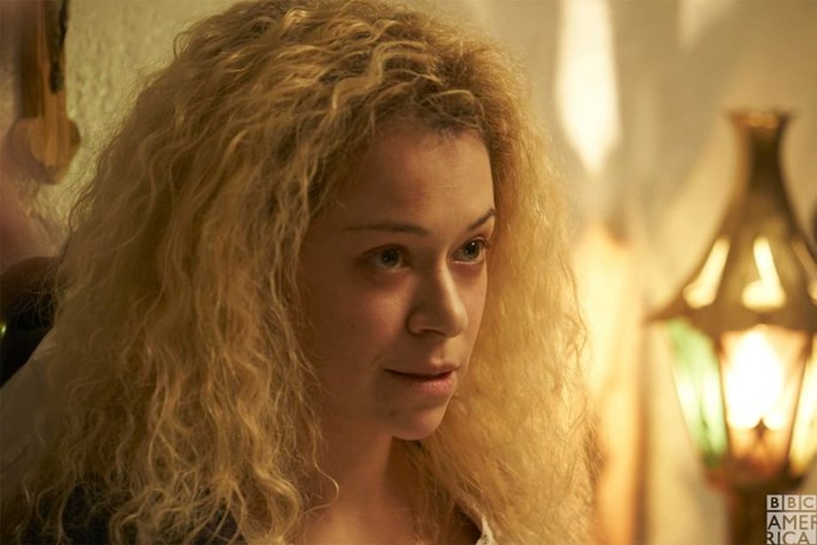 ORPHAN BLACK: Sarah Goes Undercover In New Photos From S5 Episode 4: "Let The Children And Childbearers Toil"