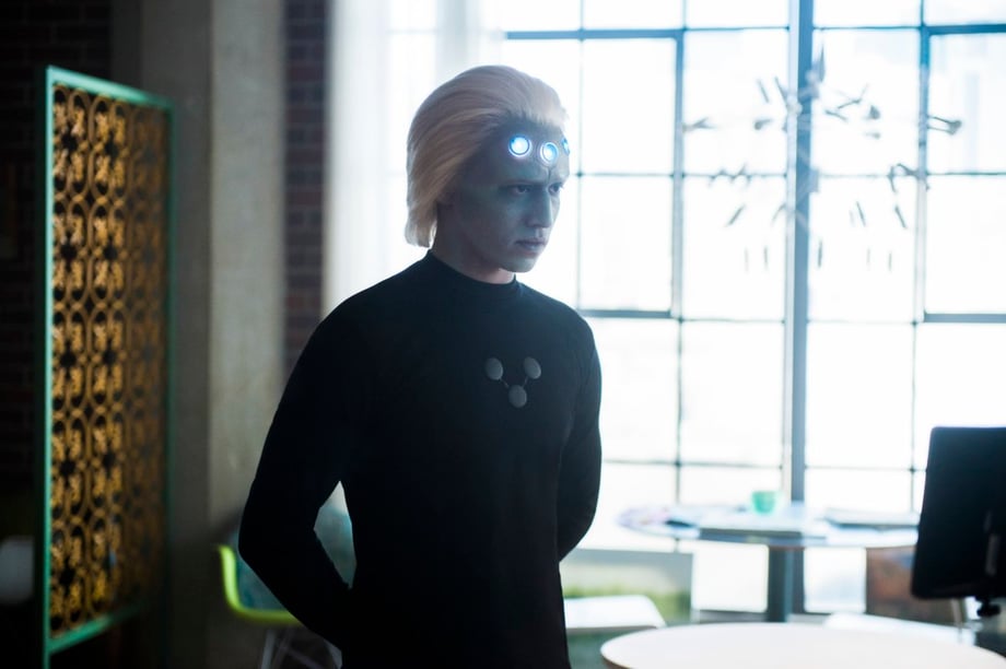 SUPERGIRL: Saturn Girl & Brainiac-5 Suit Up In New Photos From Season 3, Episode 10: "Legion of Superheroes"