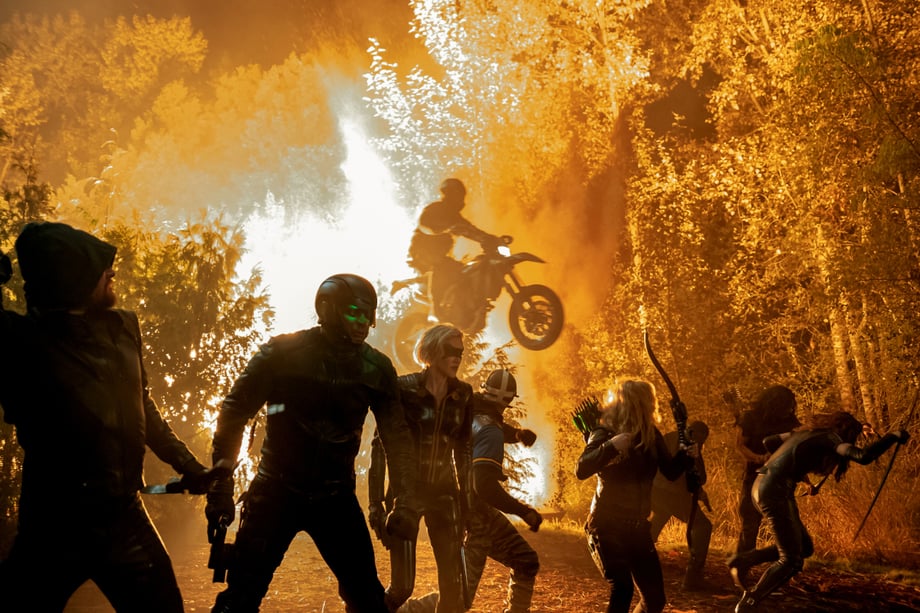 ARROW: The Past & Future Teams Unite In New Photos From Season 8, Episode 7: "Purgatory"
