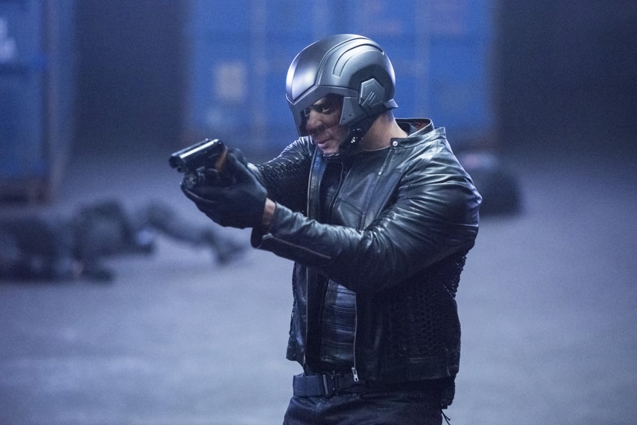 ARROW: Come Check Out New Stills & The Plot Description For Season 5, Episode 19: "Dangerous Liaisons"