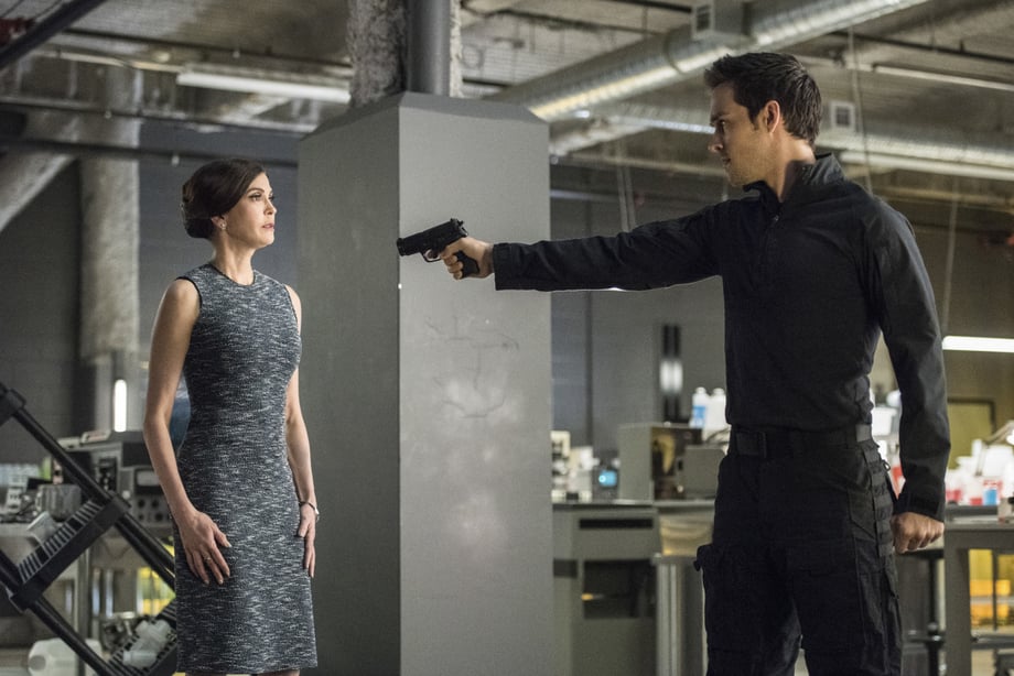 SUPERGIRL: Mon-El Faces His Mother In New Photos From Season 2, Episode 20: "City Of Lost Children"