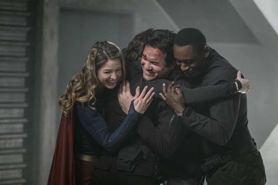 It's A Big Family Reunion In These New Promotional Stills From SUPERGIRL Season 2 Episode 14: "Homecoming"