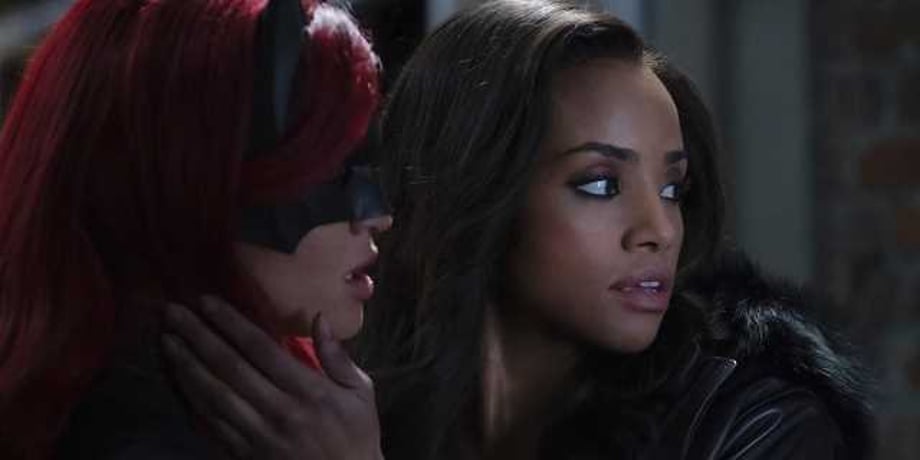 BATWOMAN And Sophie Grow Close - And Kiss! - In Awesome New "Grinning From Ear To Ear" Stills