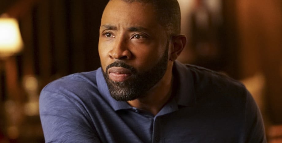 BLACK LIGHTNING: Payback Is A Bitch In The New Promo & Photos From Season 1, Episode 5: "Aches And Pains"