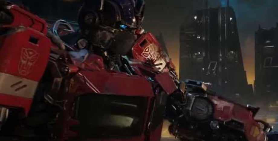 BUMBLEBEE "Generation 1 Design" Featurette Spotlights The Awesome New G1 Take On Optimus Prime