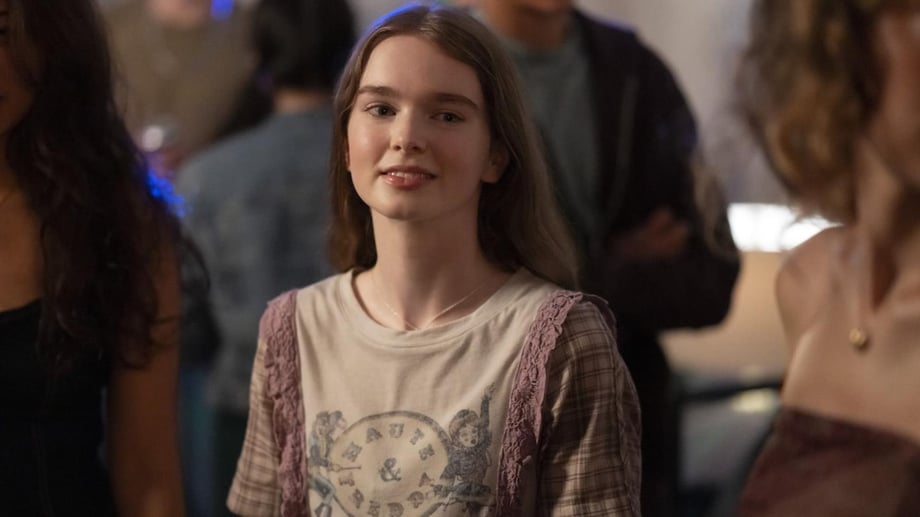 Carrie First Look: Stephen King's Debut Novel Is Reimagined In Mike Flanagan's TV Series