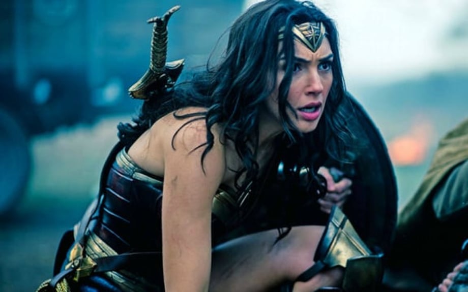 Chris Pine And Gal Gadot Announce #WonderWednesdays WONDER WOMAN Twitter Takeover