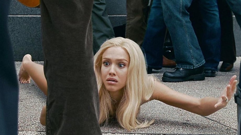 FANTASTIC FOUR Star Jessica Alba Criticizes "Humiliating" Nude Scene In The 2005 Movie