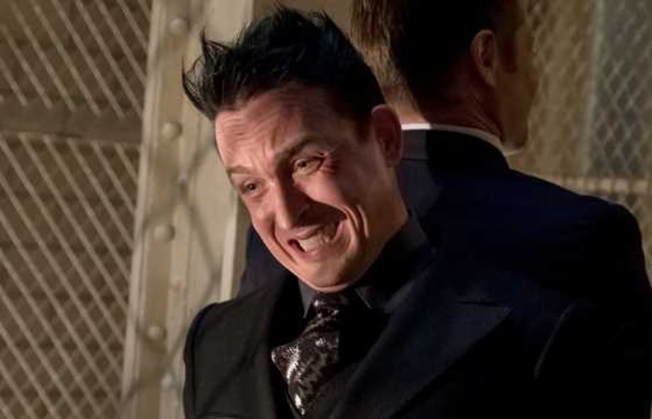 GOTHAM: Bruce Wayne & Selina Kyle Partner Up In New Photos From Season 5, Episode 3: "Penguin, Our Hero"