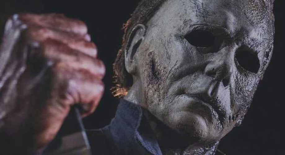 HALLOWEEN KILLS: Michael Myers Is Up To His Old Tricks In Bloody New Still